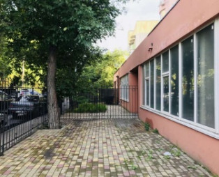 Фасадное помещение под бизнес